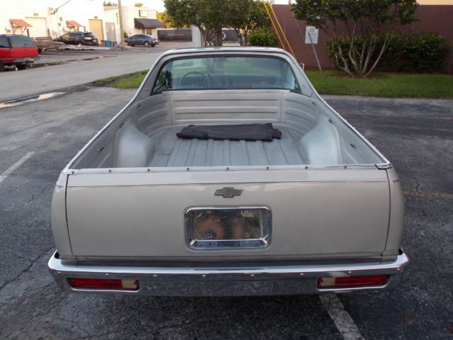 1985 Gray Chevrolet El Camino Extended Crew Cab Pickup