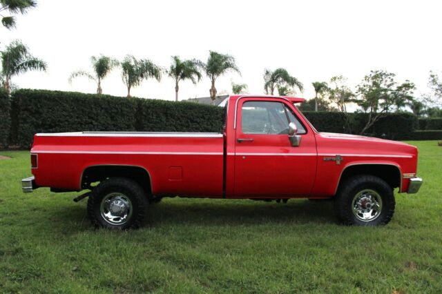1985 Red GMC Sierra 2500 Crew Cab Pickup