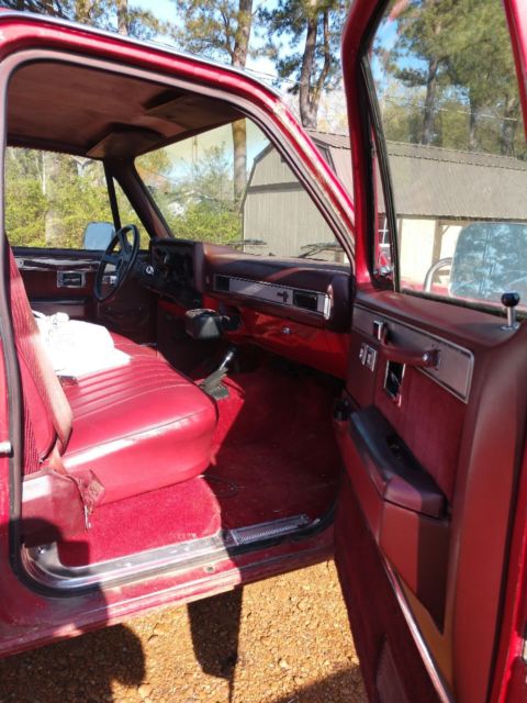 1985 Red Chevrolet C/K Pickup 1500 Standard Cab Pickup