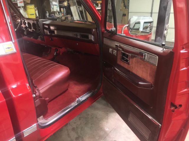 1985 Red Chevrolet C/K Pickup 1500