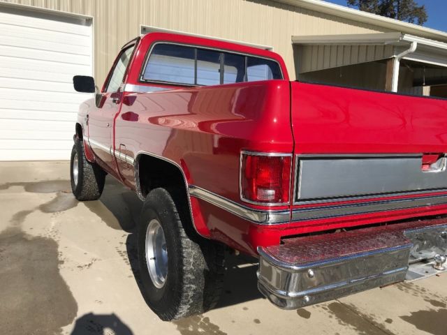 1985 Red Chevrolet C/K Pickup 1500