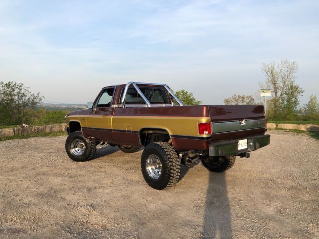 1985 Brown/Gold Chevrolet C/K Pickup 2500 Standard Cab Pickup