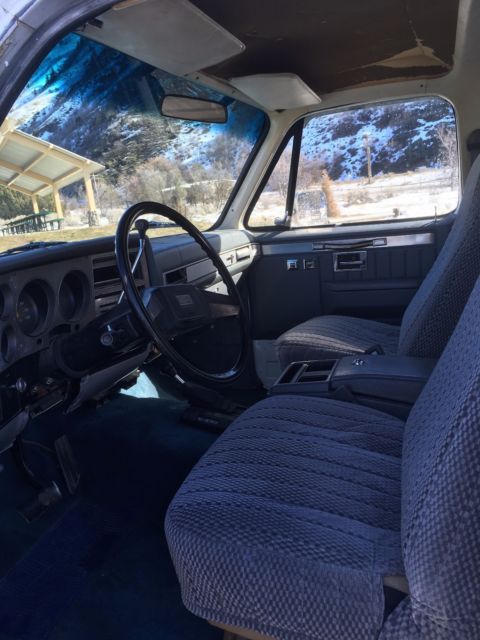 1985 White Chevrolet Blazer SUV