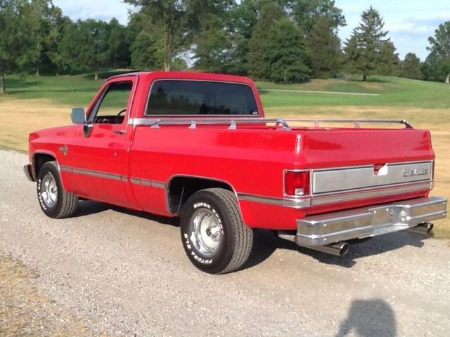 1985 Red Chevrolet C-10 --