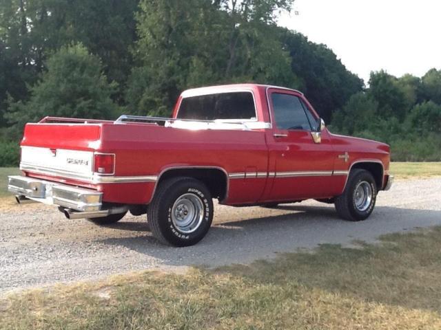 1985 Red Chevrolet C-10 --