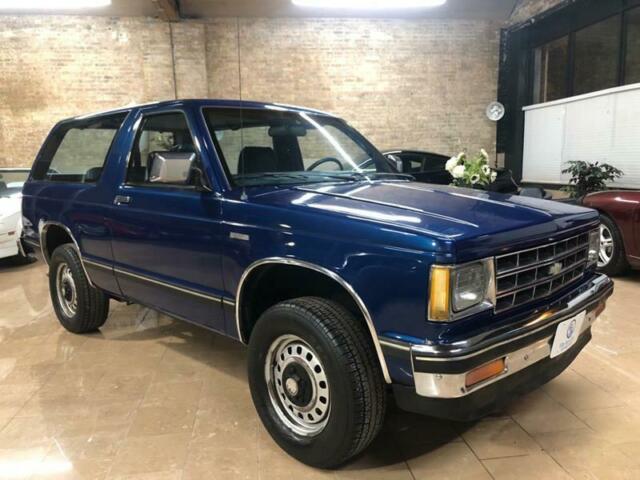 1985 Blue Chevrolet S-10 SUV