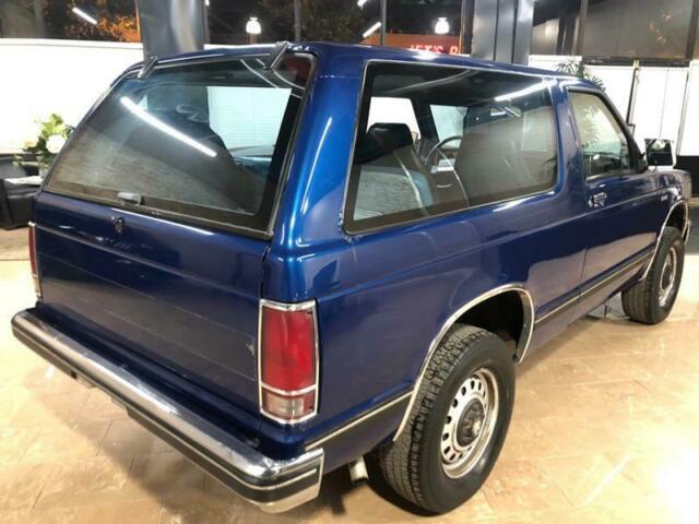 1985 Blue Chevrolet S-10 SUV