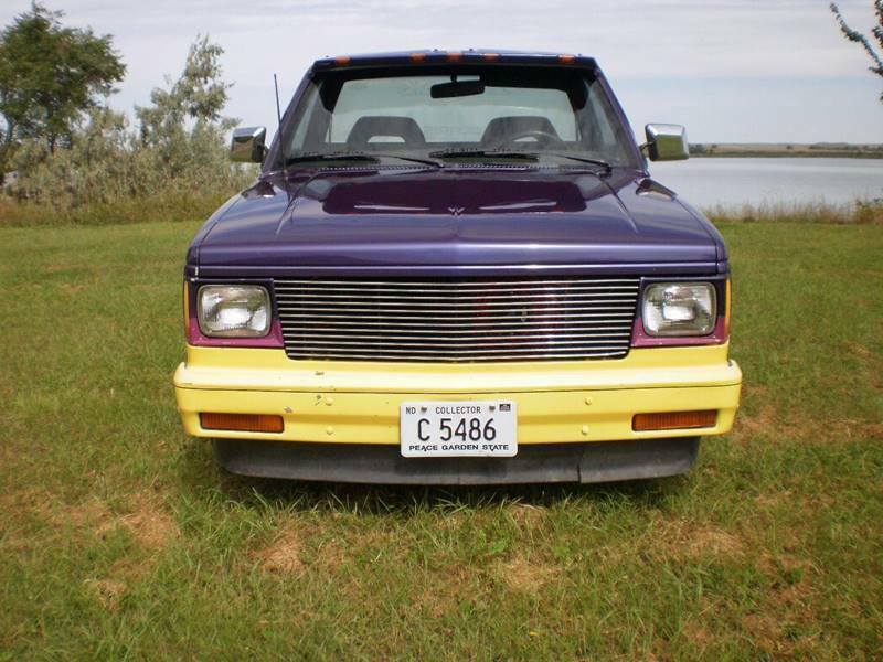 1985 Red Chevrolet S-10 Pickup Truck