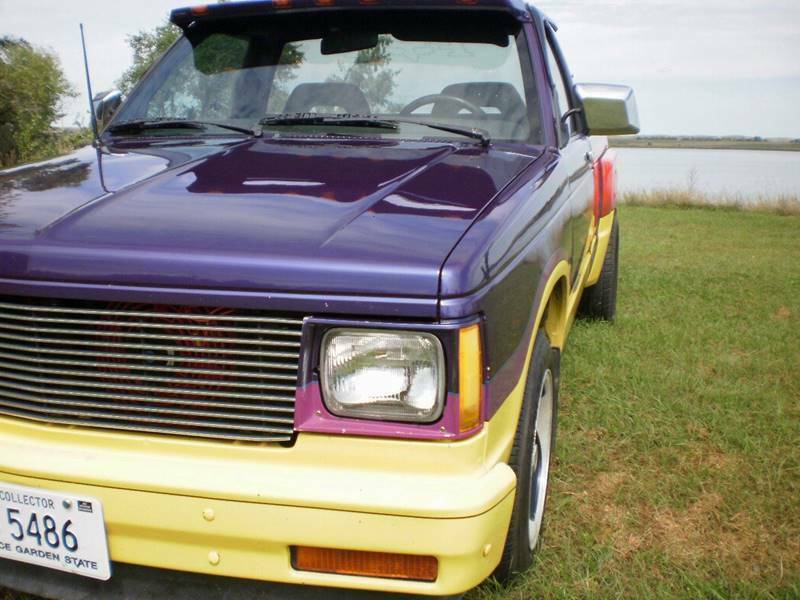 1985 Red Chevrolet S-10 Pickup Truck