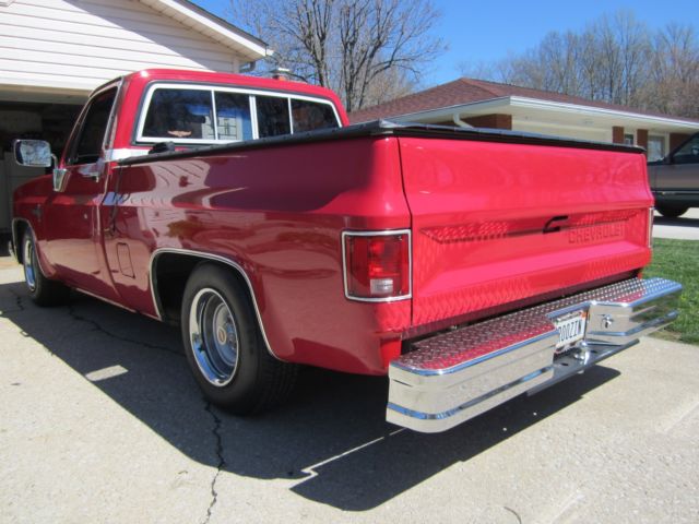 1985 Red Chevrolet C-10