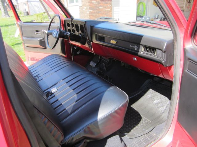 1985 Red Chevrolet C-10