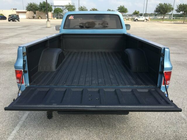 1985 Blue Chevrolet C-10