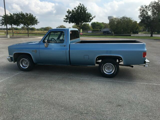 1985 Blue Chevrolet C-10