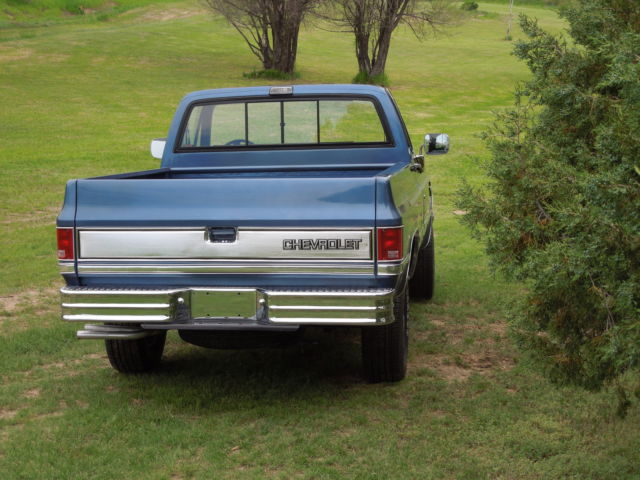 1985 Blue Chevrolet C/K Pickup 1500 short bed