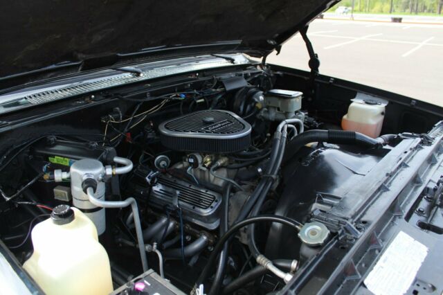 1985 Black Chevrolet Silverado 1500 Standard Cab Pickup