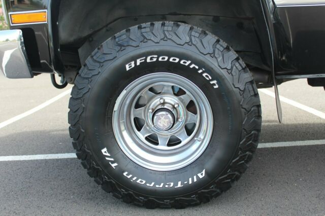 1985 Black Chevrolet Silverado 1500 Standard Cab Pickup