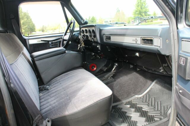 1985 Black Chevrolet Silverado 1500 Standard Cab Pickup