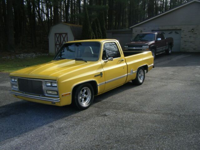 1985 Yellow Chevrolet C-10 Extended Crew Cab Pickup