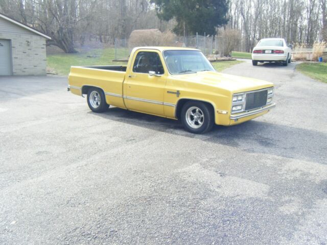1985 Yellow Chevrolet C-10 Extended Crew Cab Pickup