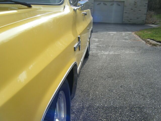 1985 Yellow Chevrolet C-10 Extended Crew Cab Pickup