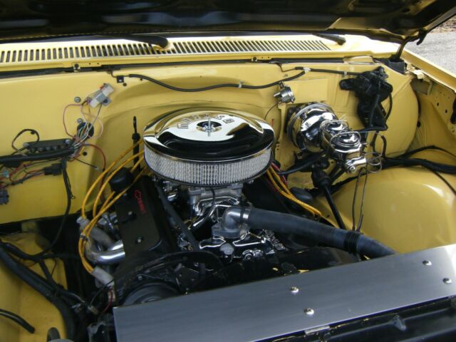 1985 Yellow Chevrolet C-10 Extended Crew Cab Pickup