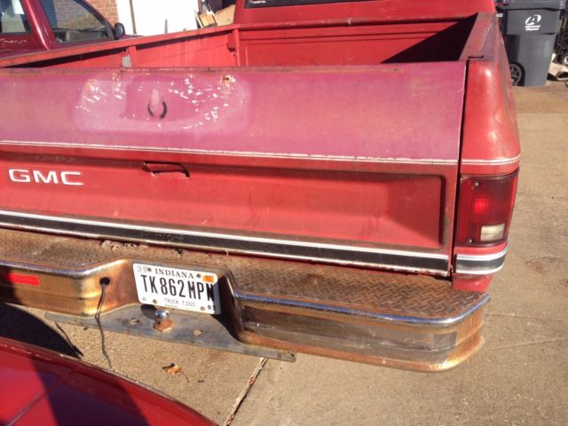1985 Red Chevrolet C-10 SQUARE BODY
