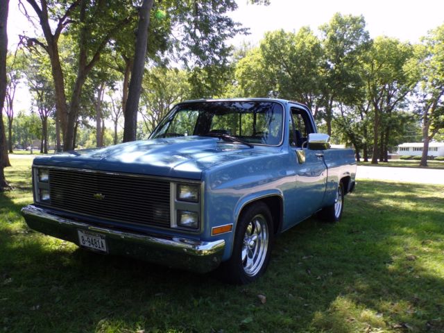 1985 Blue Chevrolet C-10 Short Box