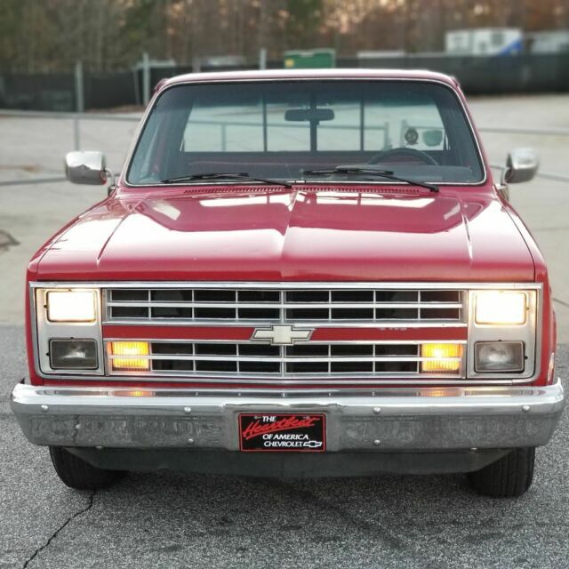 1985 Chevrolet C-10 Standard Cab Pickup