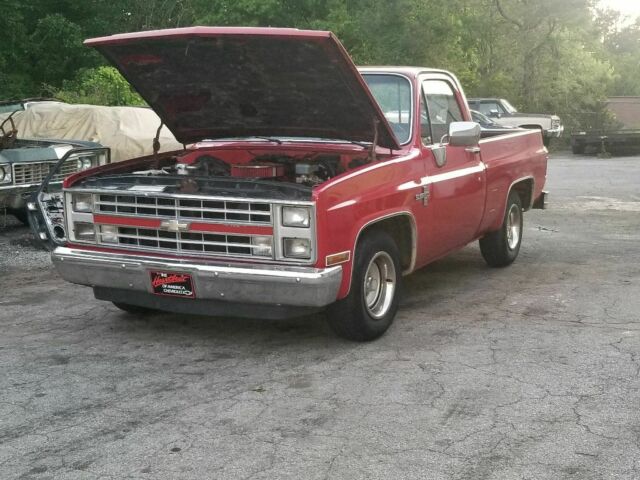 1985 Chevrolet C-10 Standard Cab Pickup