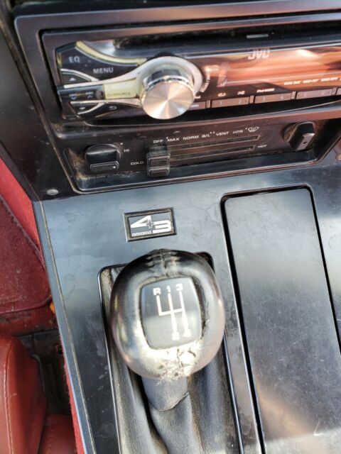 1985 Red Chevrolet Corvette Coupe