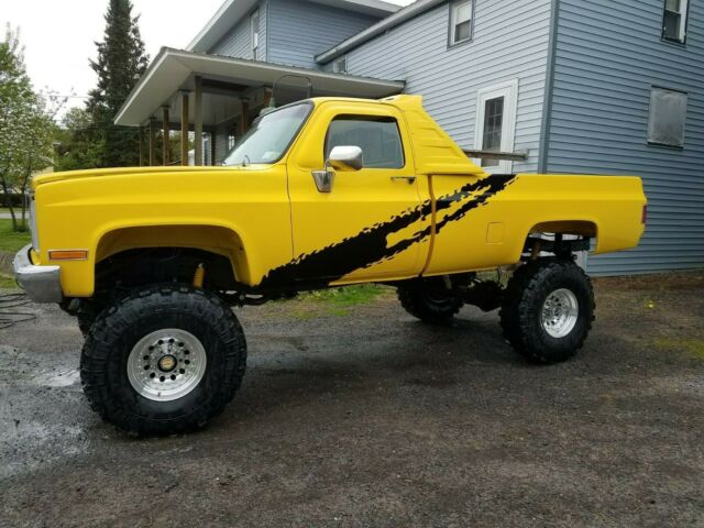 1985 Yellow Chevrolet C/K Pickup 2500