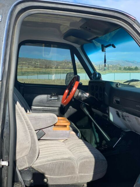 1985 Blue Chevrolet C/K Pickup 2500 Standard Cab Pickup