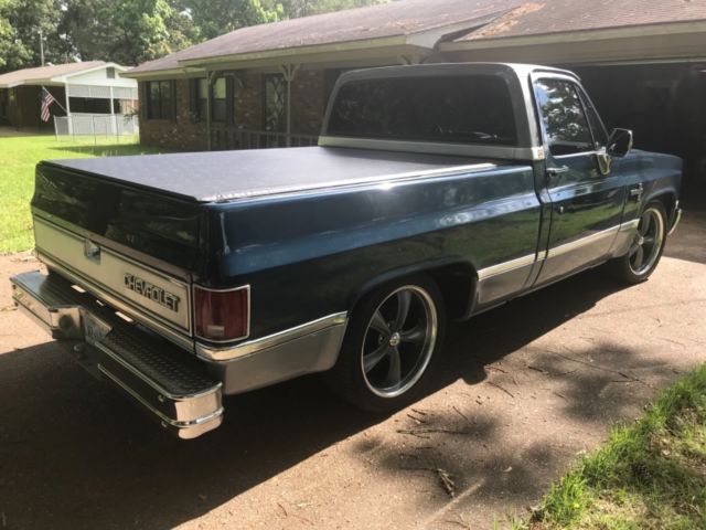 1985 Blue Chevrolet C-10 Standard Cab Pickup