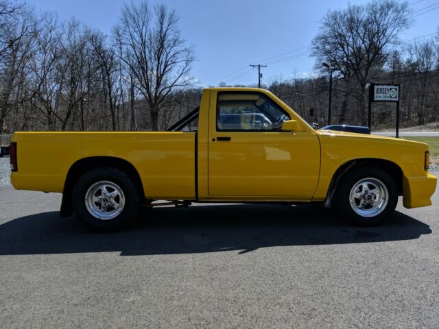 1985 Yellow Chevrolet S-10 Pickup