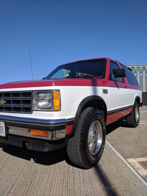 1985 Red/White Chevrolet Blazer SUV