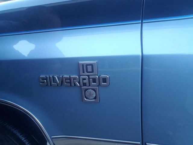 1985 Blue Chevrolet C-10 Cab & Chassis