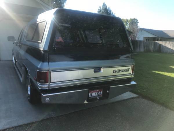 1985 Blue Chevrolet C-10 Cab & Chassis