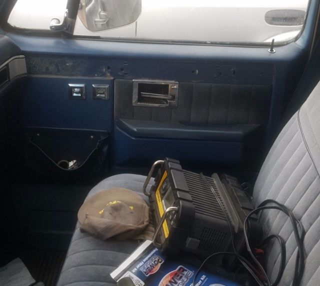 1985 Chevrolet Silverado 1500 Standard Cab Pickup