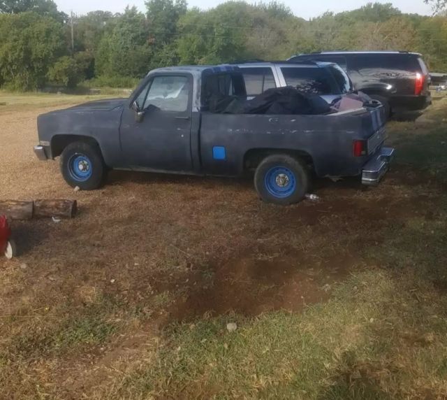 1985 Chevrolet Silverado 1500 Standard Cab Pickup