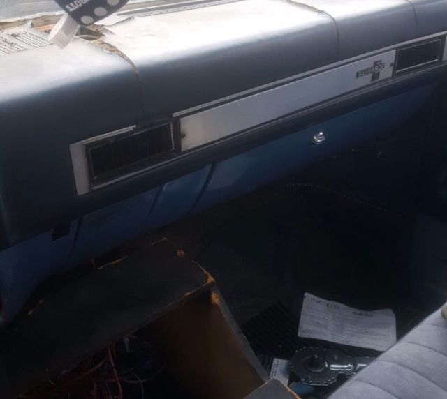 1985 Chevrolet Silverado 1500 Standard Cab Pickup