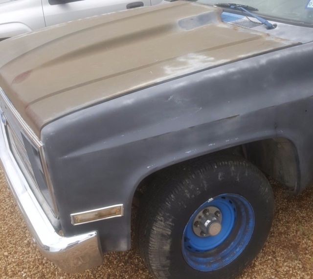 1985 Chevrolet Silverado 1500 Standard Cab Pickup