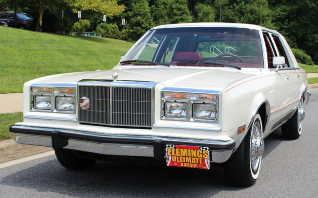 1985 White Chrysler 5th Avenue Sedan