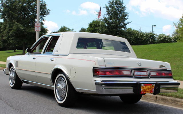 1985 White Chrysler 5th Avenue Sedan