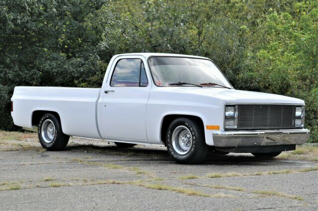 1985 White Chevrolet C-10 Standard Cab Pickup