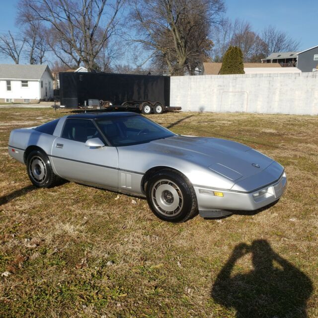 1985 Silver Chevrolet Corvette Coupe