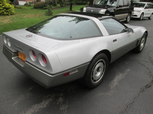 1985 Gray Chevrolet Corvette Coupe