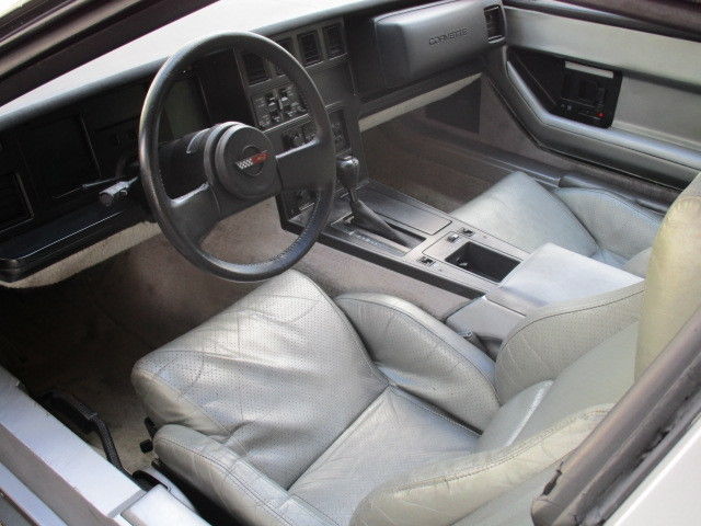 1985 Silver Chevrolet Corvette Coupe