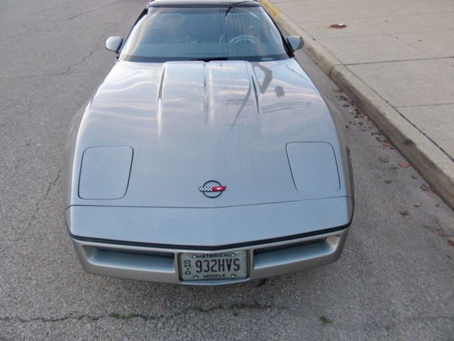 1985 Gray Chevrolet Corvette Coupe