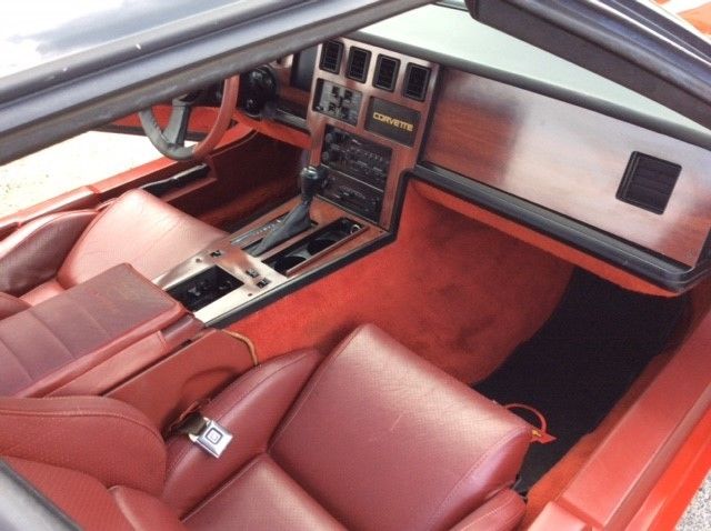 1985 Red Chevrolet Corvette Coupe