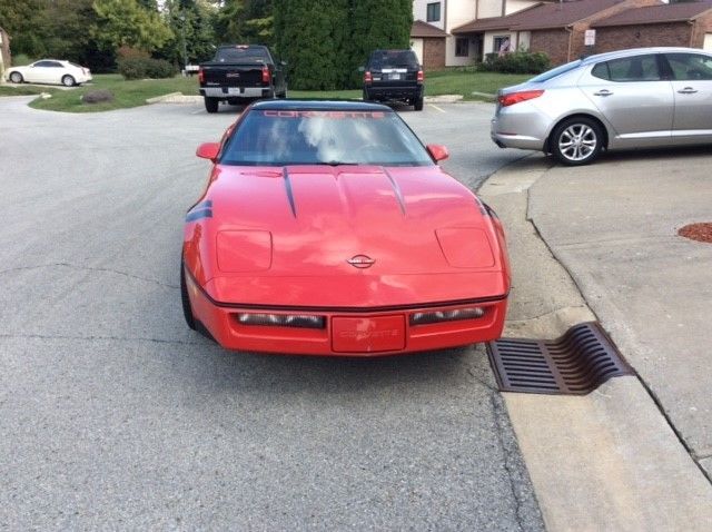 1985 Red Chevrolet Corvette Coupe